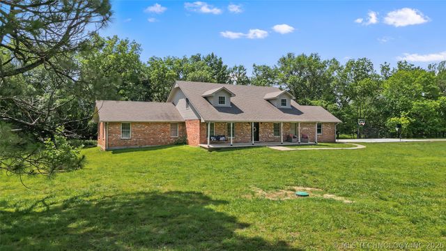 9644 EW 19 Road, Nowata, OK 74048