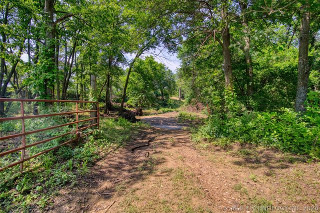 9644 EW 19 Road, Nowata, OK 74048