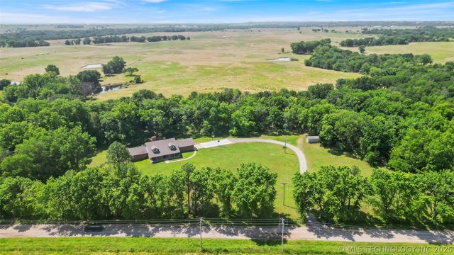 9644 EW 19 Road, Nowata, OK 74048