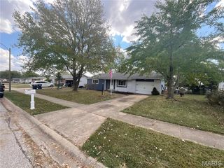 306 Bedford Drive, Warrenton, MO 63383