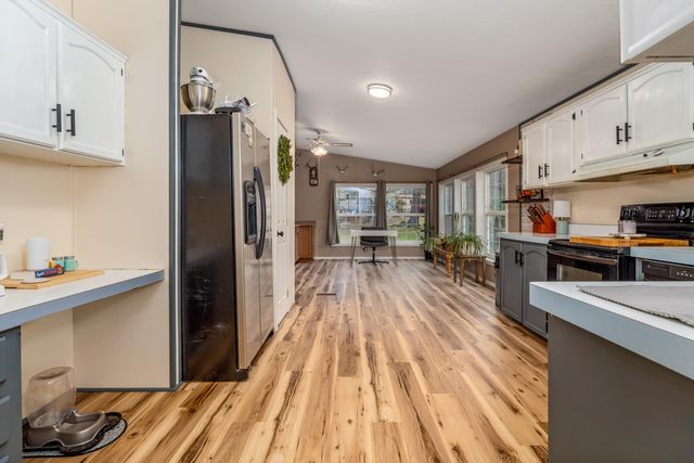 75 Anna Laura Road, Jacksonville, OR 97530