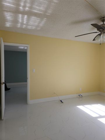 6000 NW 64th Avenue 101, Tamarac, FL 33319