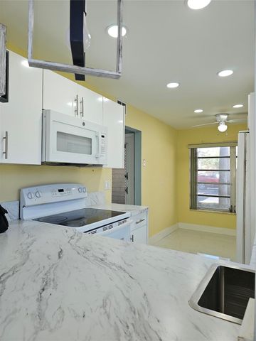 6000 NW 64th Avenue 101, Tamarac, FL 33319