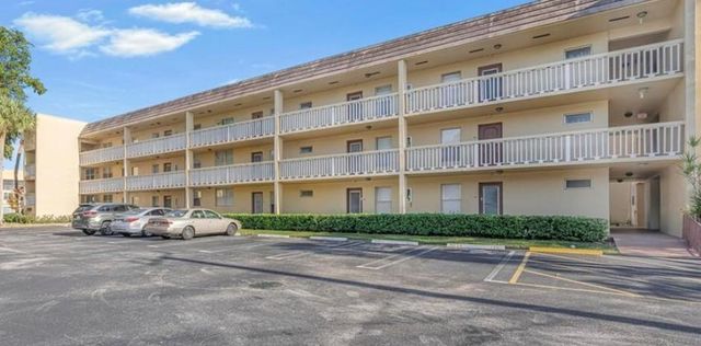 6000 NW 64th Avenue 101, Tamarac, FL 33319