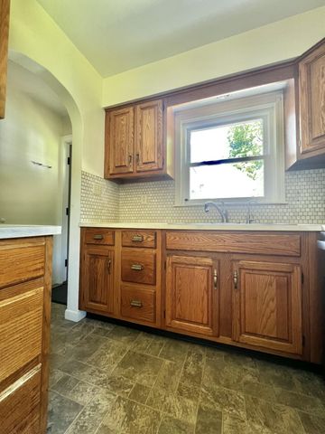 101 N Jackson Street, Hanover, MI 49241
