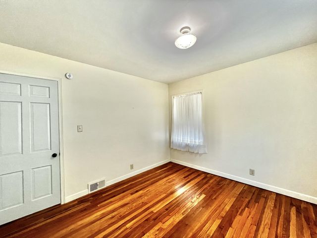 101 N Jackson Street, Hanover, MI 49241