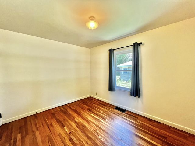 101 N Jackson Street, Hanover, MI 49241
