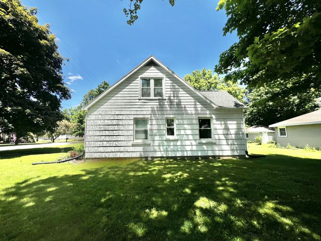 101 N Jackson Street, Hanover, MI 49241
