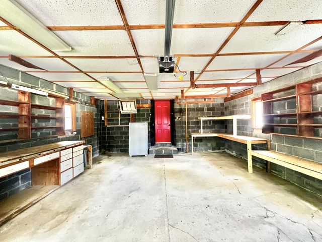 101 N Jackson Street, Hanover, MI 49241