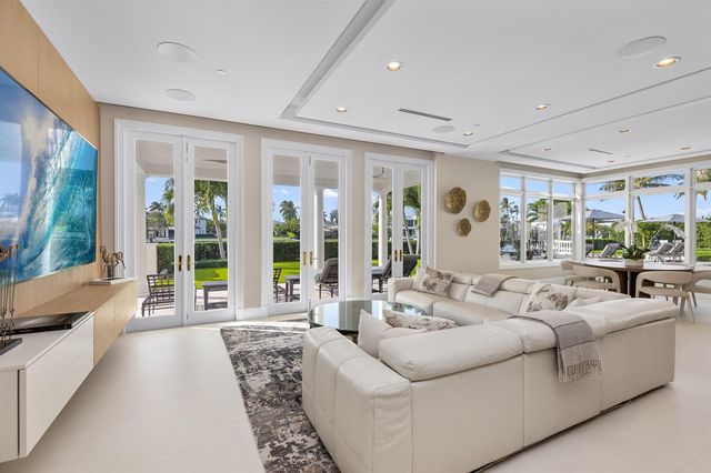 2989 Spanish River Road, Boca Raton, FL 33432