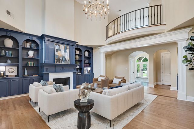 2720 CALKINS RD, Germantown, TN 38139