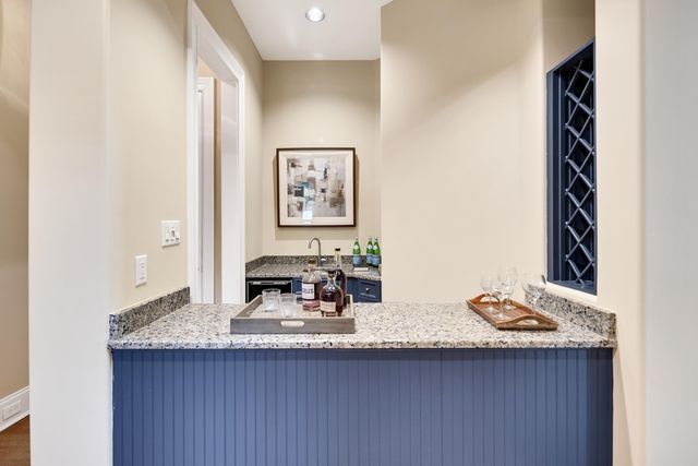 2720 CALKINS RD, Germantown, TN 38139