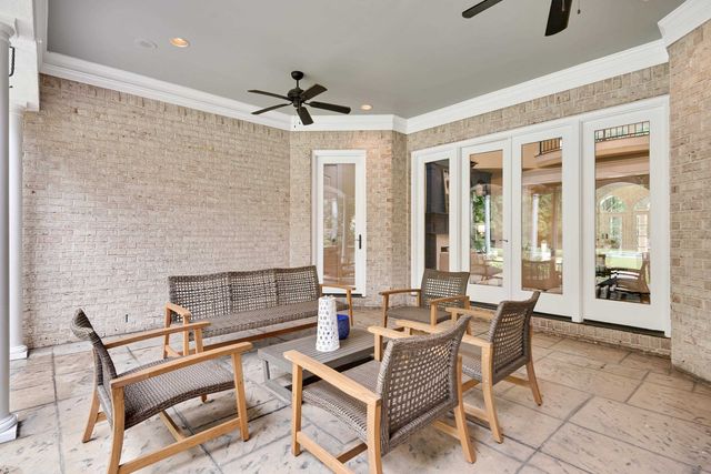 2720 CALKINS RD, Germantown, TN 38139