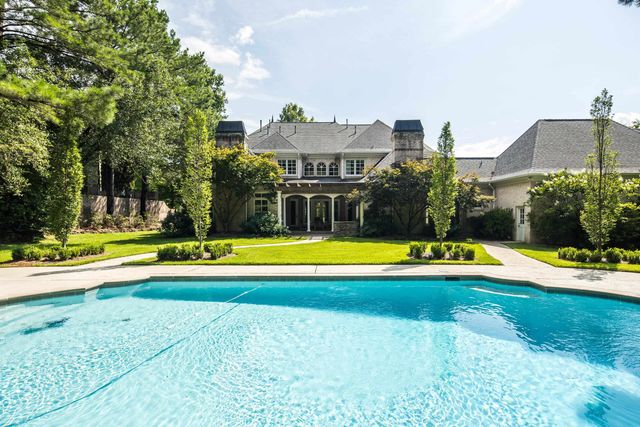 2720 CALKINS RD, Germantown, TN 38139