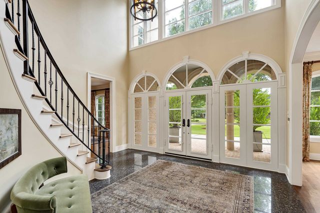 2720 CALKINS RD, Germantown, TN 38139