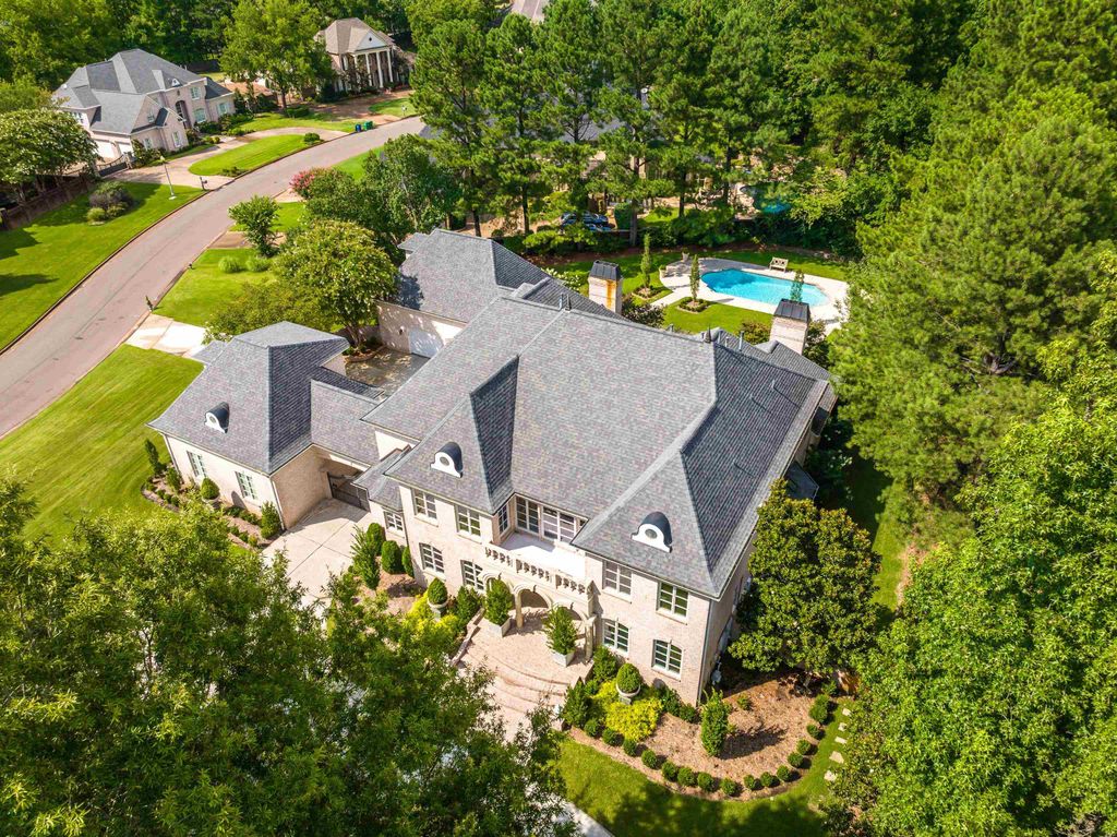 2720 CALKINS RD, Germantown, TN 38139
