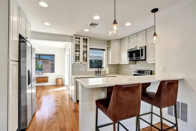 4750 NE 8 Terrace, Oakland Park, FL 33334