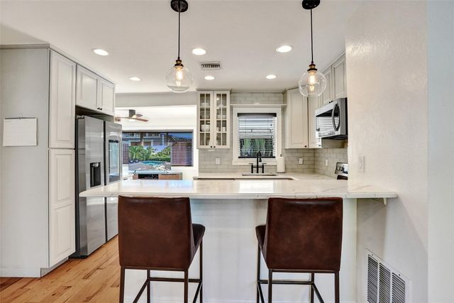 4750 NE 8 Terrace, Oakland Park, FL 33334