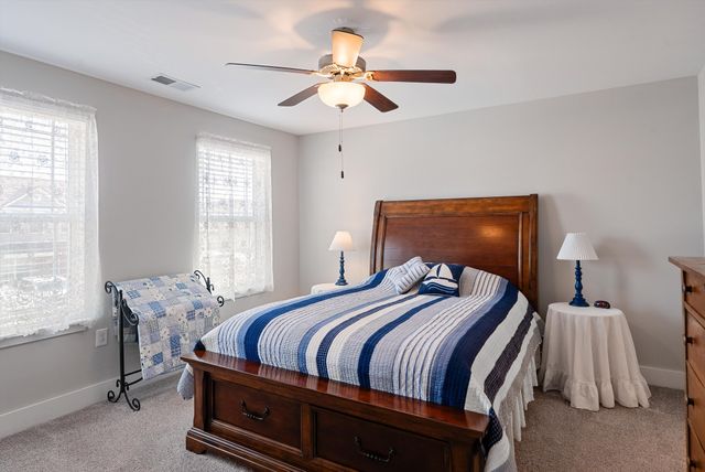 8005 Tuberose Ct, Spring Hill, TN 37174