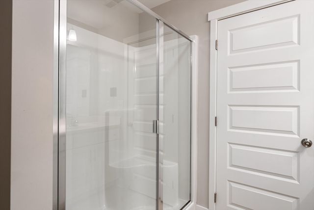 8005 Tuberose Ct, Spring Hill, TN 37174