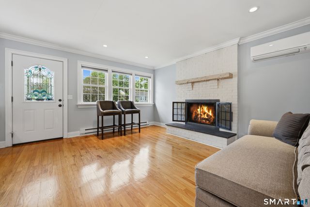 95 Roosevelt Avenue, West Haven, CT 06516