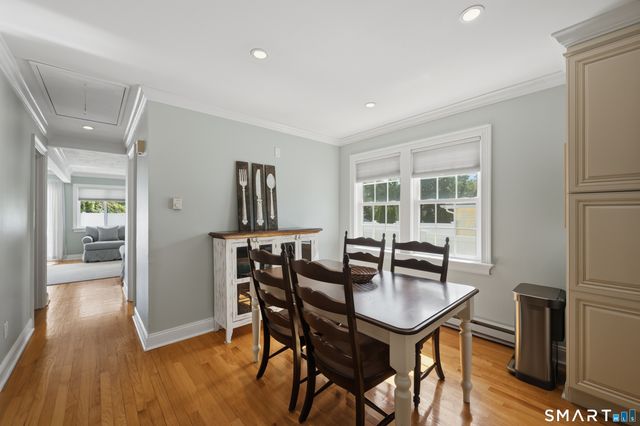 95 Roosevelt Avenue, West Haven, CT 06516
