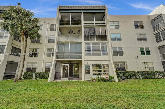 9440 Poinciana Pl 108, Davie, FL 33324