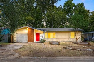 422 Surratt Drive, Houston, TX 77091