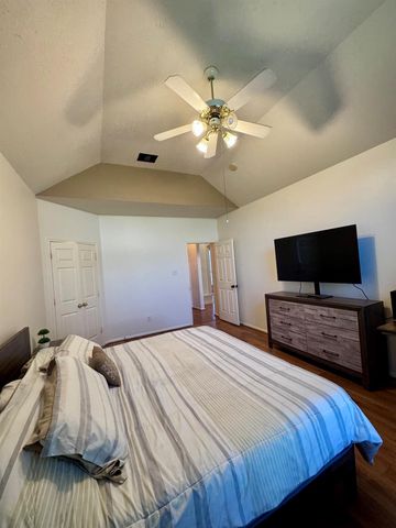 3906 Tigris Ridge Drive, Katy, TX 77449