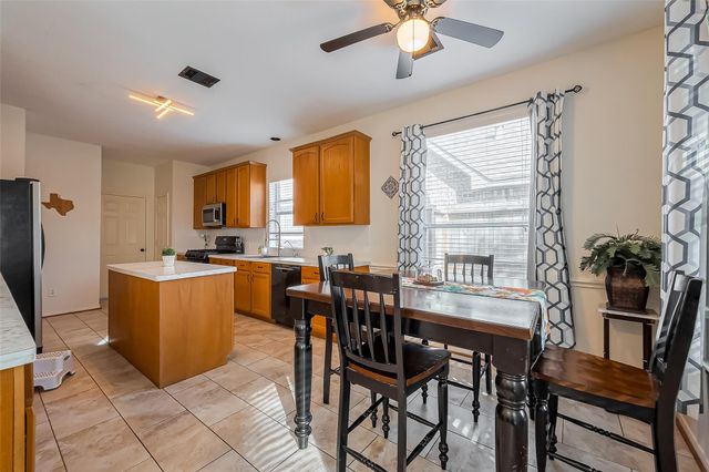 3906 Tigris Ridge Drive, Katy, TX 77449