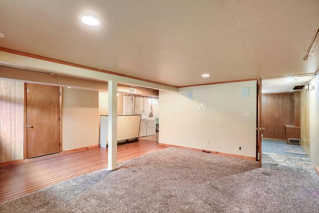 6943 Logan Avenue N, Brooklyn Center, MN 55430
