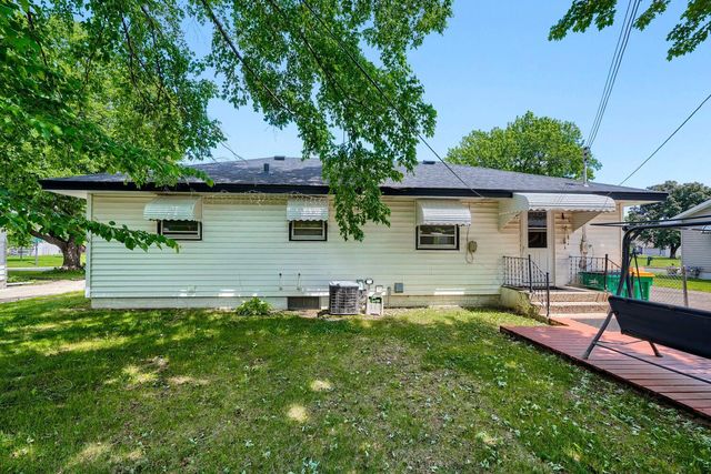 6943 Logan Avenue N, Brooklyn Center, MN 55430