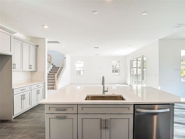 410 S WEST SHORE BOULEVARD, Tampa, FL 33609