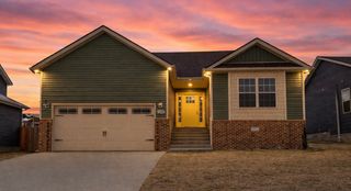 125 Ardell Dr, Clarksville, TN 37040