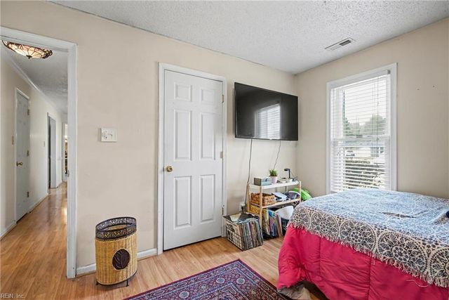 1948 Killey ST, Virginia Beach, VA 23453