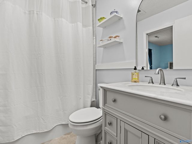 2652 Winchester Road NE, Huntsville, AL 35811