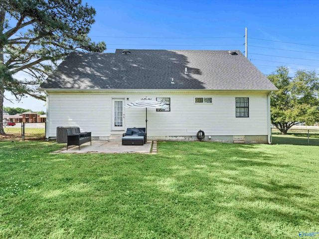 2652 Winchester Road NE, Huntsville, AL 35811