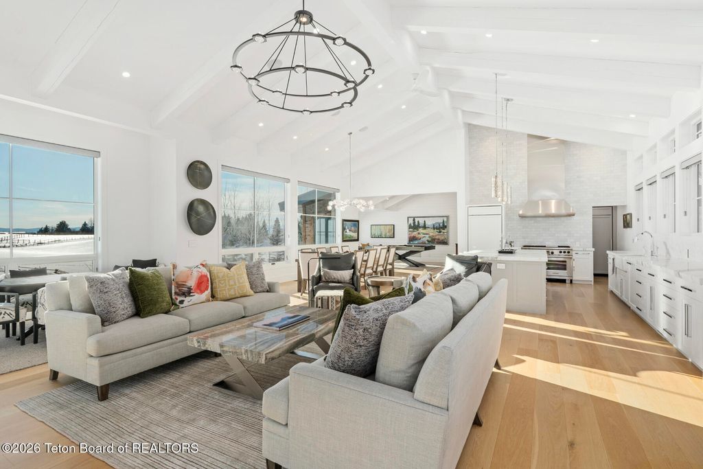 130 YELLOW ROSE Drive, Alta, WY 83414 photo 10