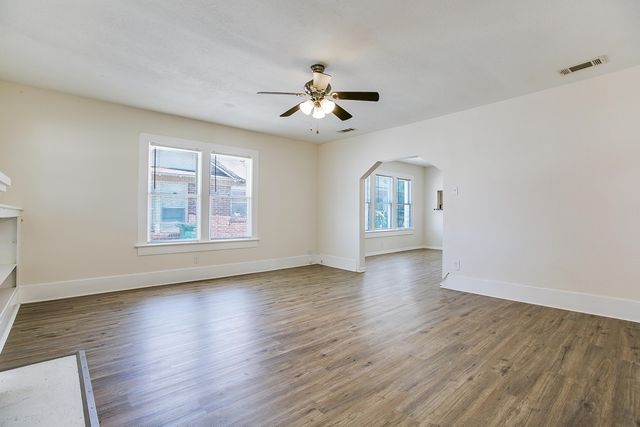 408 N Van Buren Street, San Angelo, TX 76901