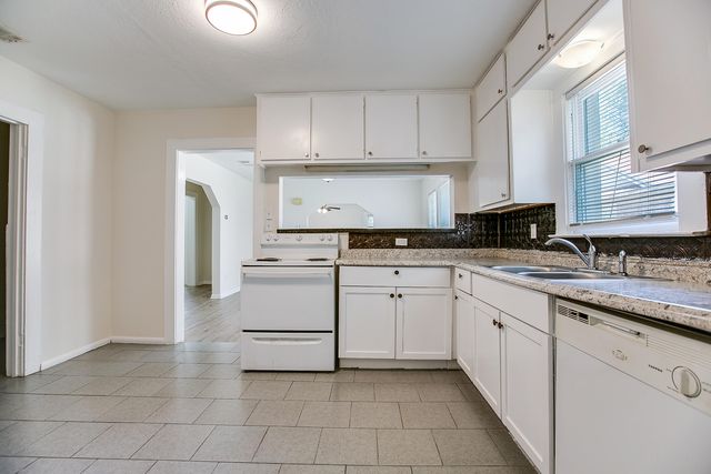 408 N Van Buren Street, San Angelo, TX 76901
