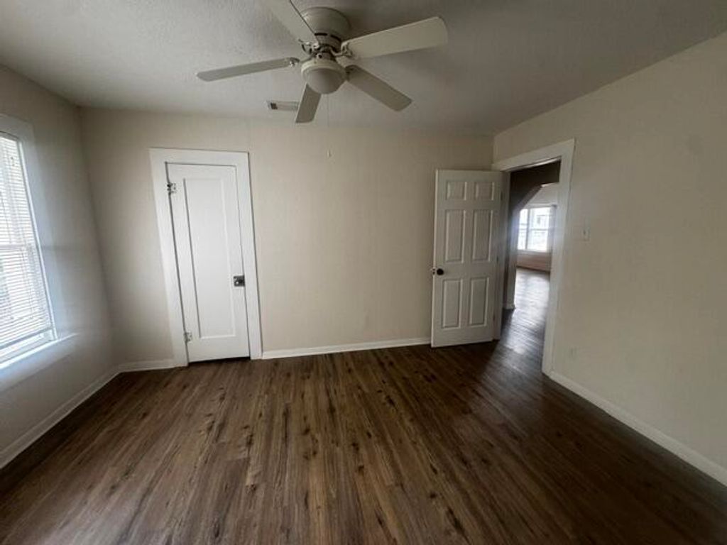 Image 9 of property listing at 408 N Van Buren Street, San Angelo, TX 76901