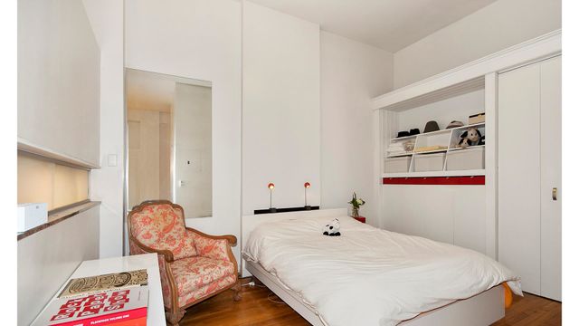 125 E 12th St Apt 3B, New York City, NY 10003