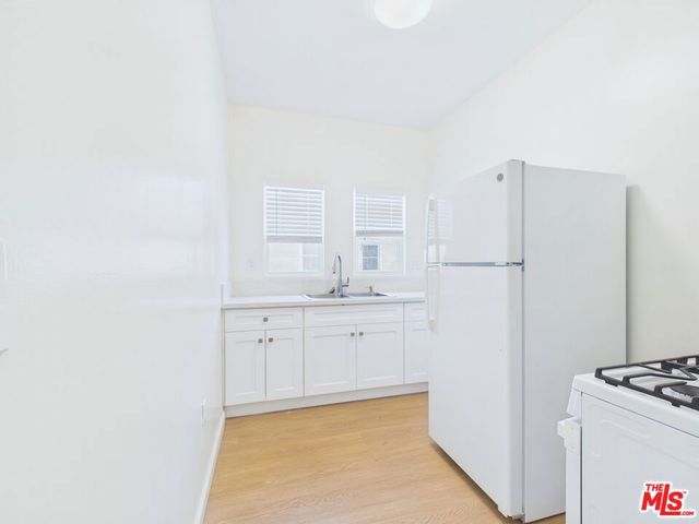 7501 S Central Ave 4, Los Angeles, CA 90001