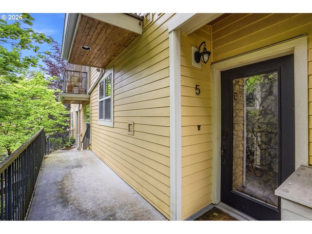 2372 Nw GLISAN St 5, Portland, OR 97210