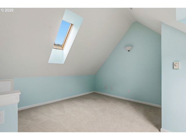 2372 Nw GLISAN St 5, Portland, OR 97210