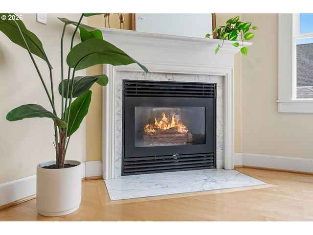 2372 Nw GLISAN St 5, Portland, OR 97210