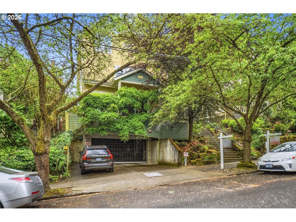 2372 Nw GLISAN St 5, Portland, OR 97210