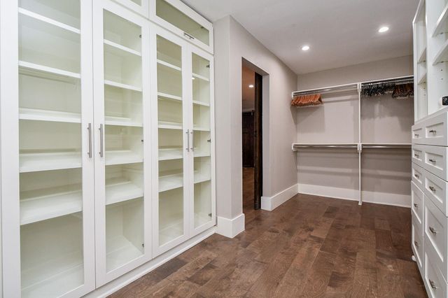 5507 S Braeswood Boulevard, Houston, TX 77096