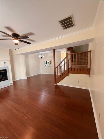 301 Wrought Iron BND, Yorktown, VA 23693