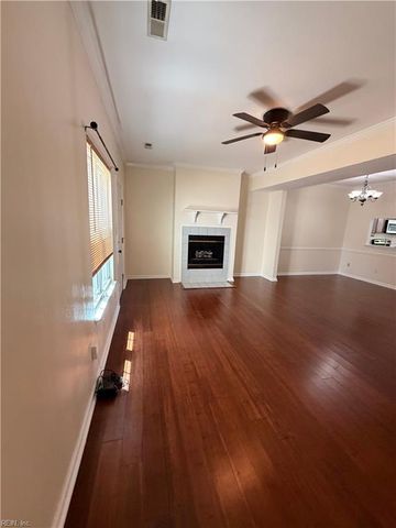301 Wrought Iron BND, Yorktown, VA 23693